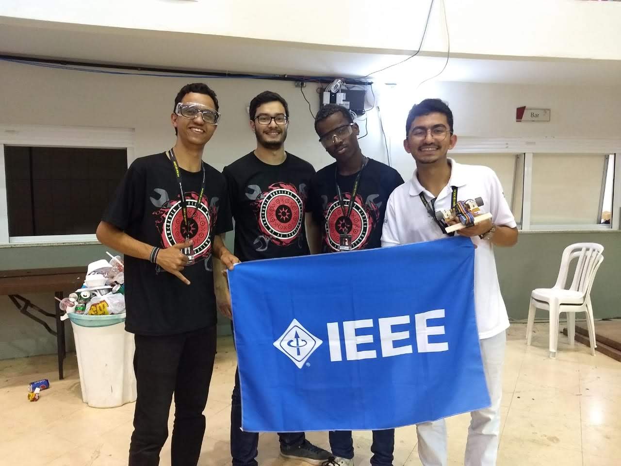 Equipe do IEEE RAS UFJF na 15º Robótica Winter Challenge.
